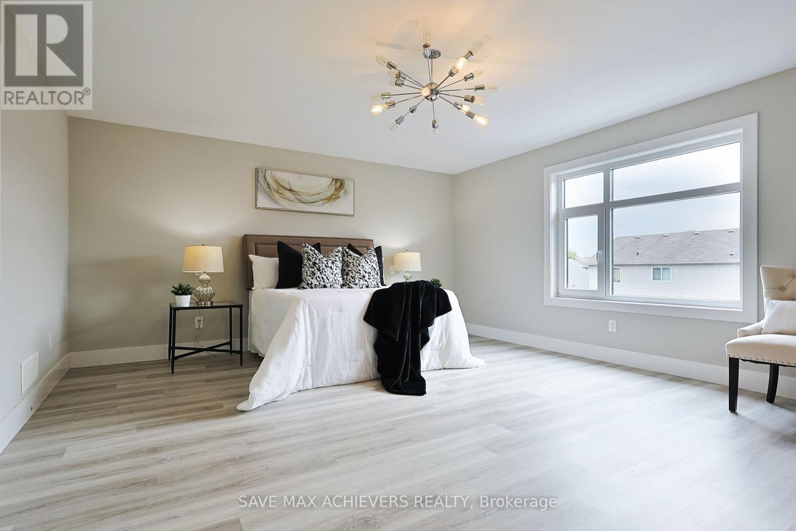 2155 Bakervilla Street, London South, ON - Indoor Photo Showing Bedroom