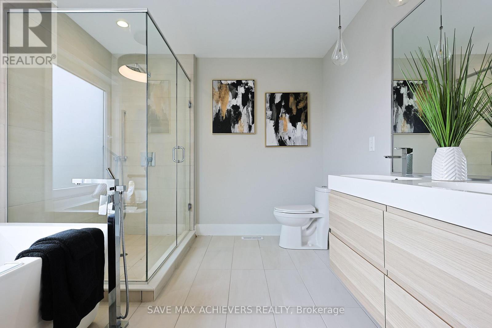 2155 Bakervilla Street, London South, ON - Indoor Photo Showing Bathroom