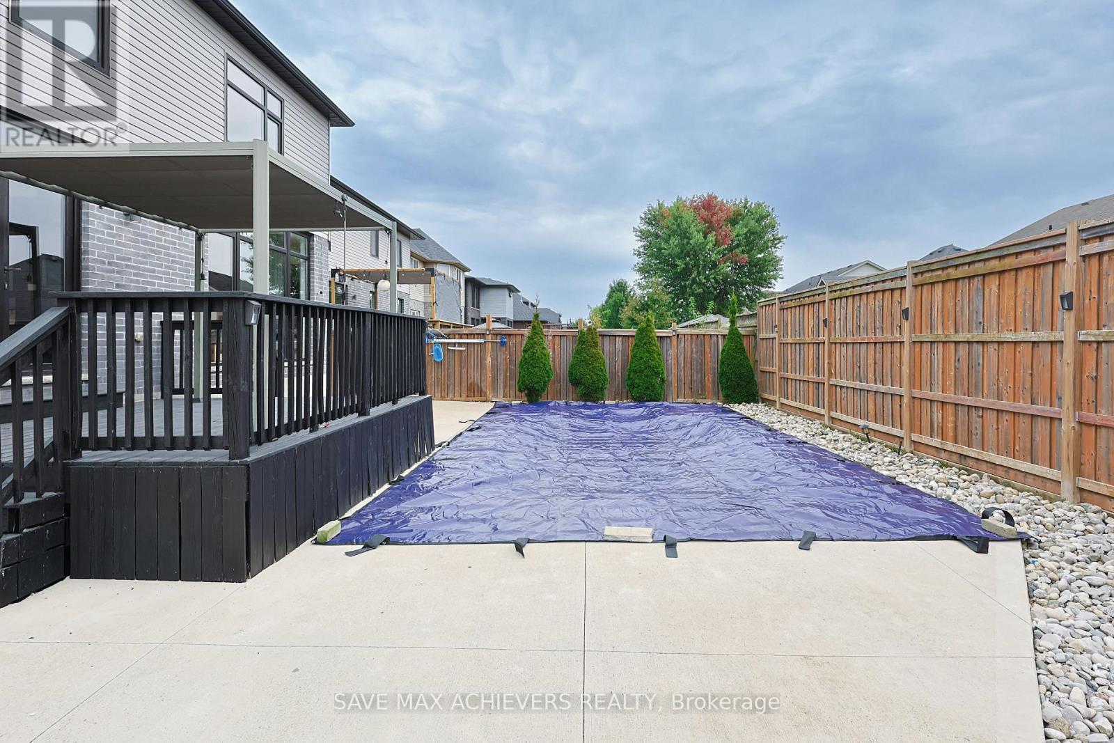 2155 Bakervilla Street, London South, ON - Outdoor With Exterior