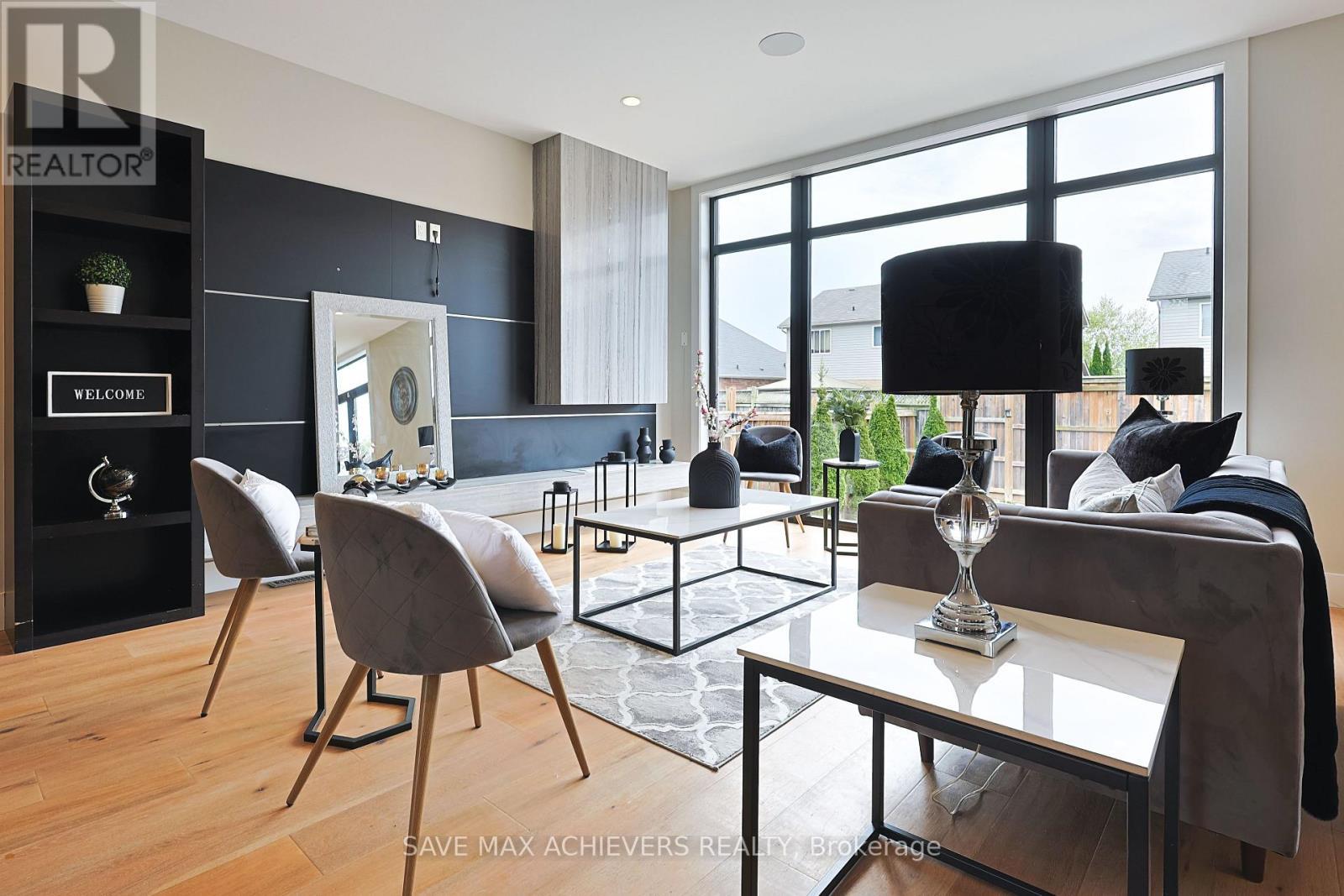 2155 Bakervilla Street, London South, ON - Indoor