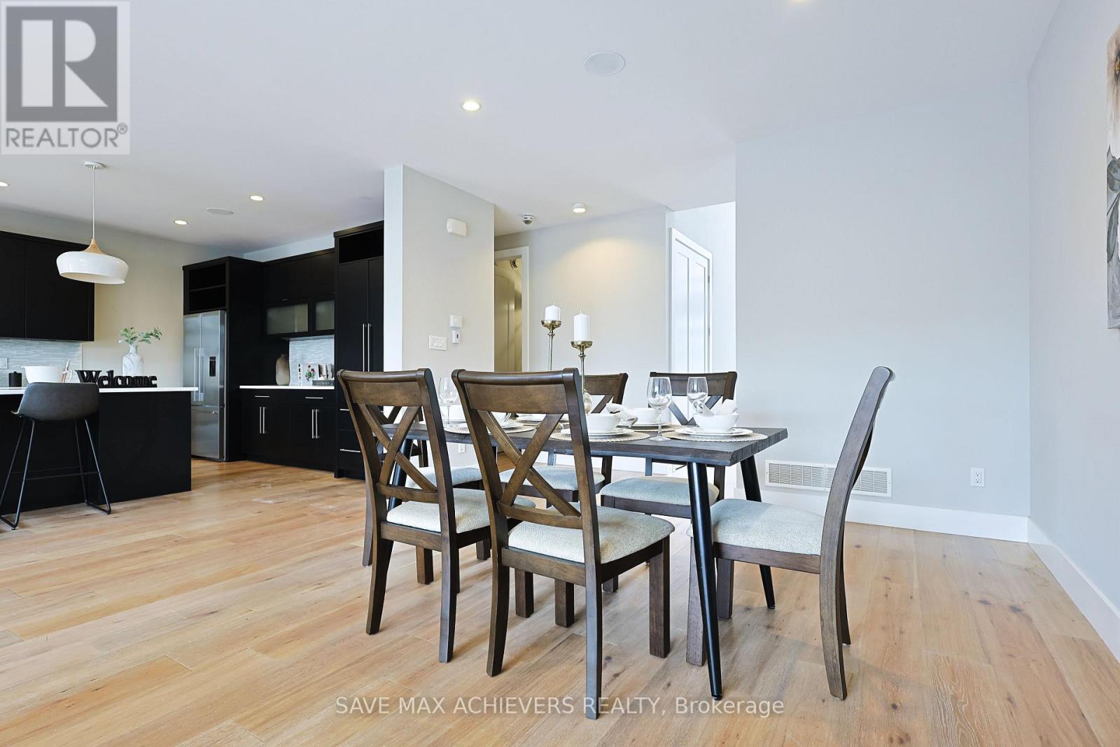 2155 Bakervilla Street, London South, ON - Indoor Photo Showing Dining Room
