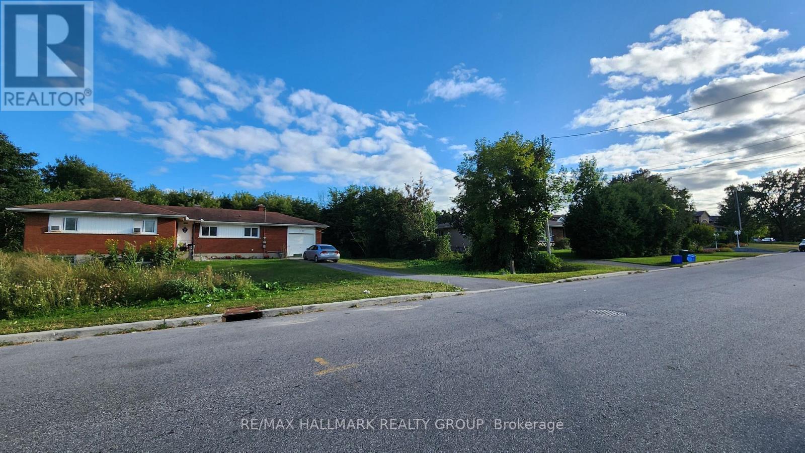 1570-1580 Goth Avenue, Ottawa, ON