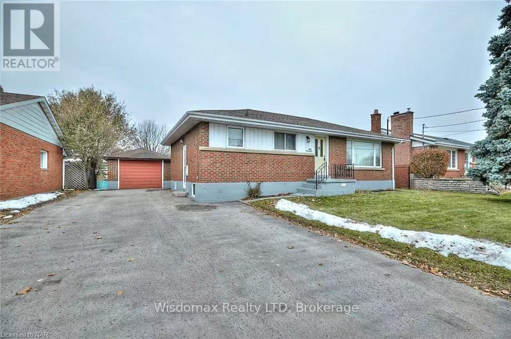 Mainfloor - 4607 Dorchester Road, Niagara Falls (Morrison), ON - Outdoor