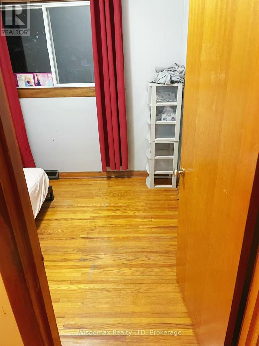 Mainfloor - 4607 Dorchester Road, Niagara Falls (Morrison), ON - Indoor Photo Showing Other Room