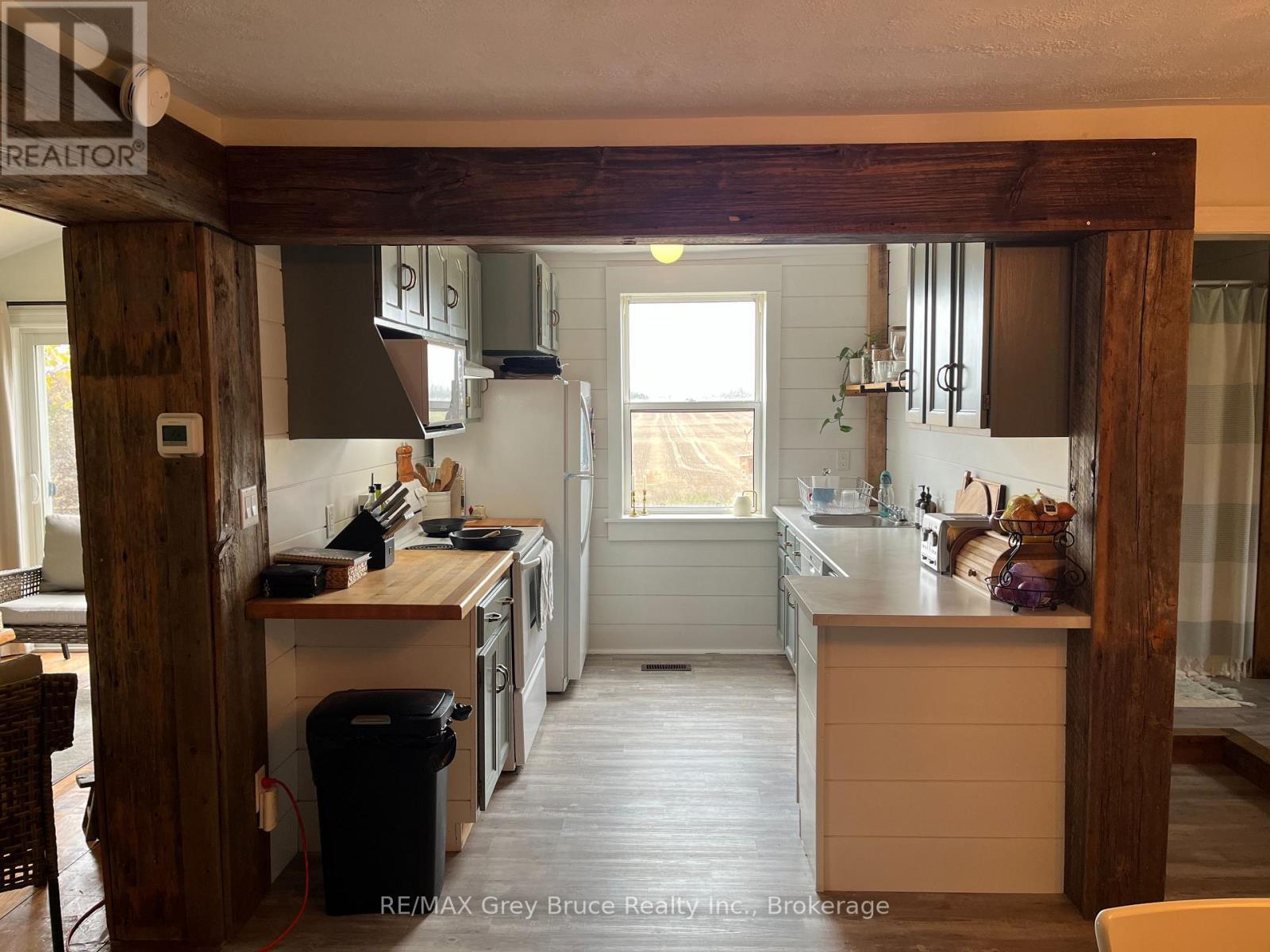 kitchen - 691 Bruce Rd 17, Arran-Elderslie, ON - Indoor Photo Showing Kitchen