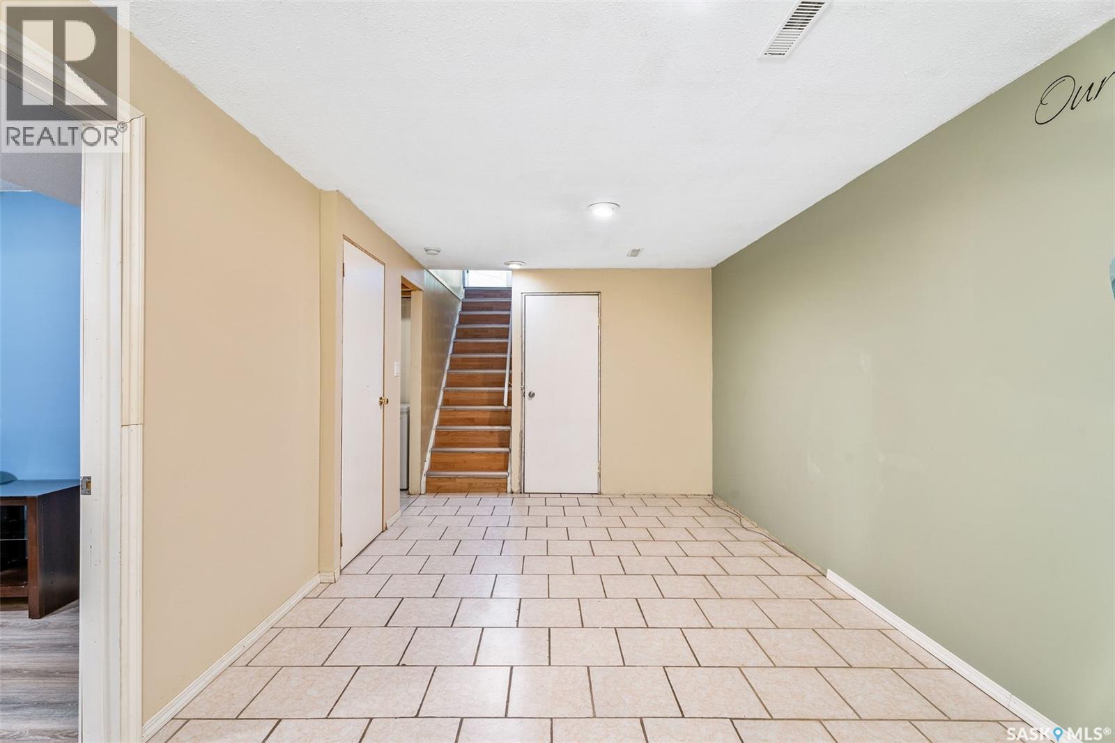 603 Macarthur Drive, Prince Albert, SK - Indoor