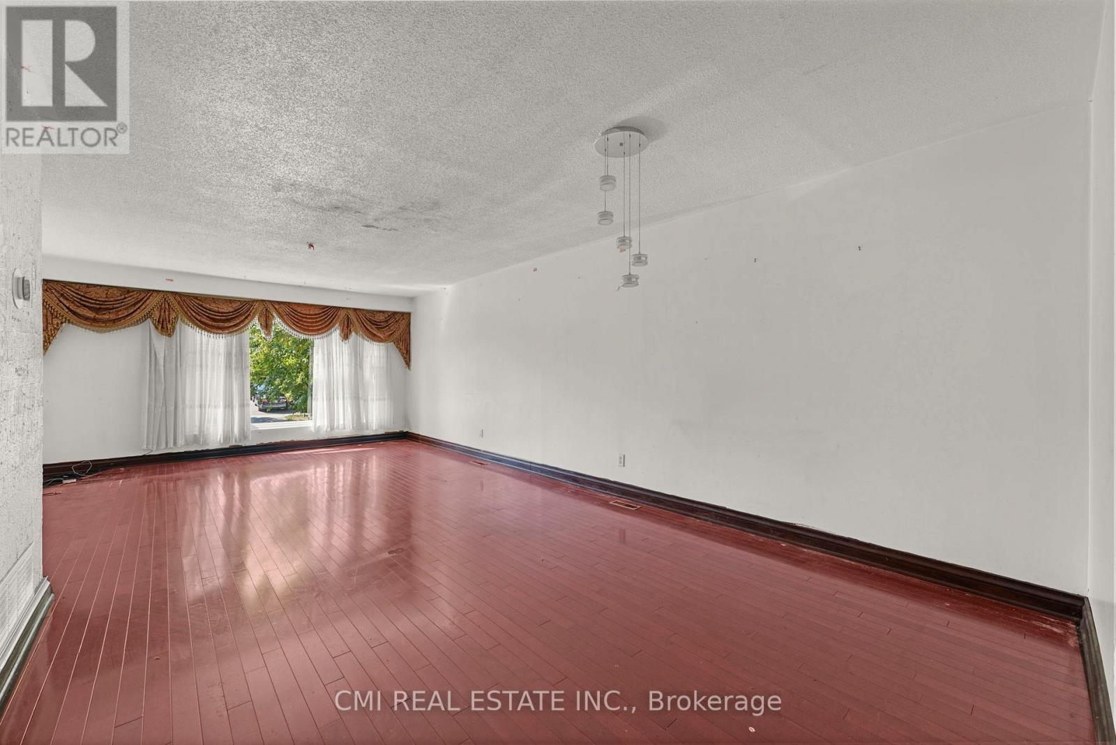 50 Apache Trail, Toronto, ON - Indoor Photo Showing Other Room