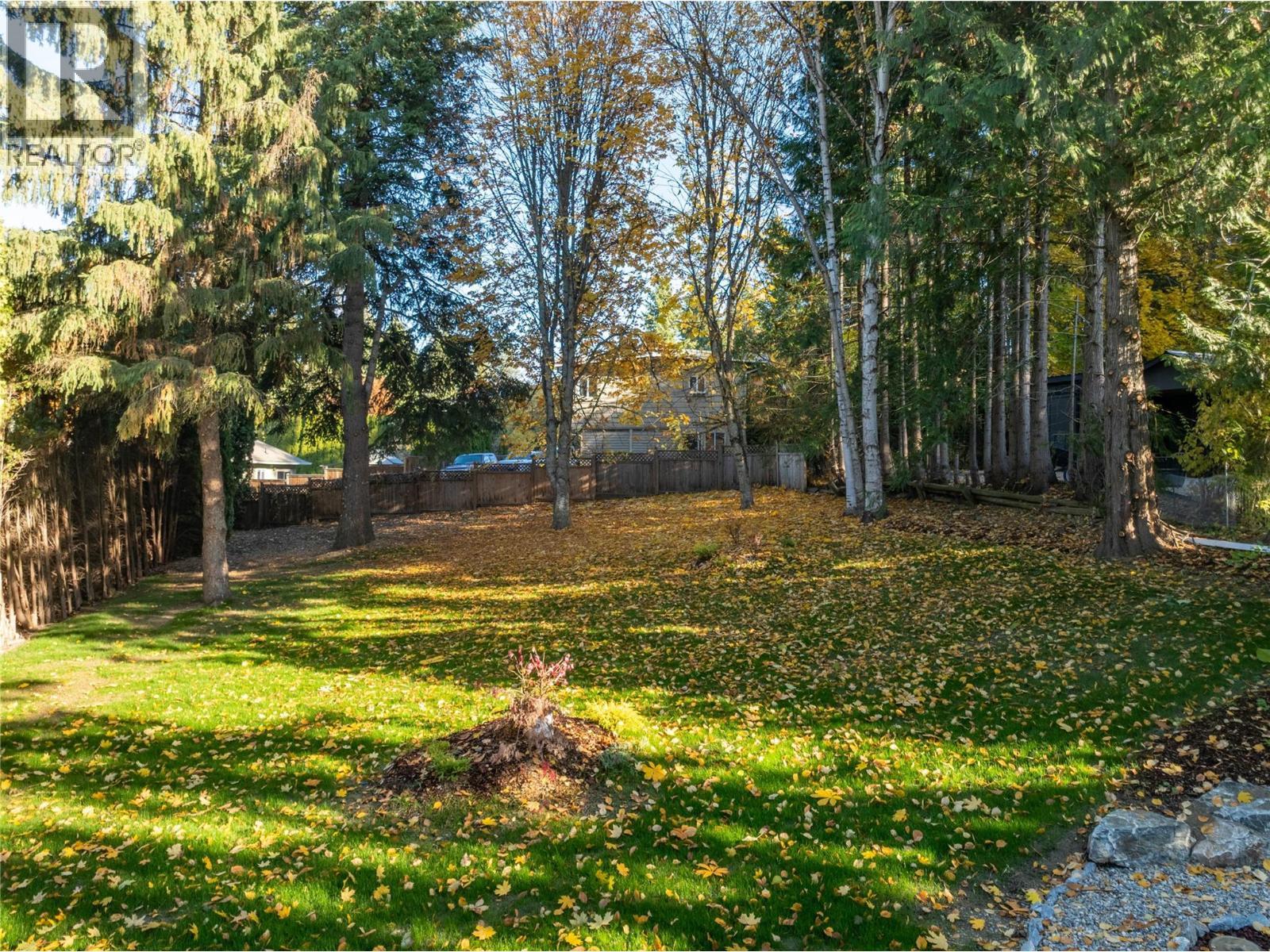 800 20Th Street Se, Salmon Arm, BC - Outdoor