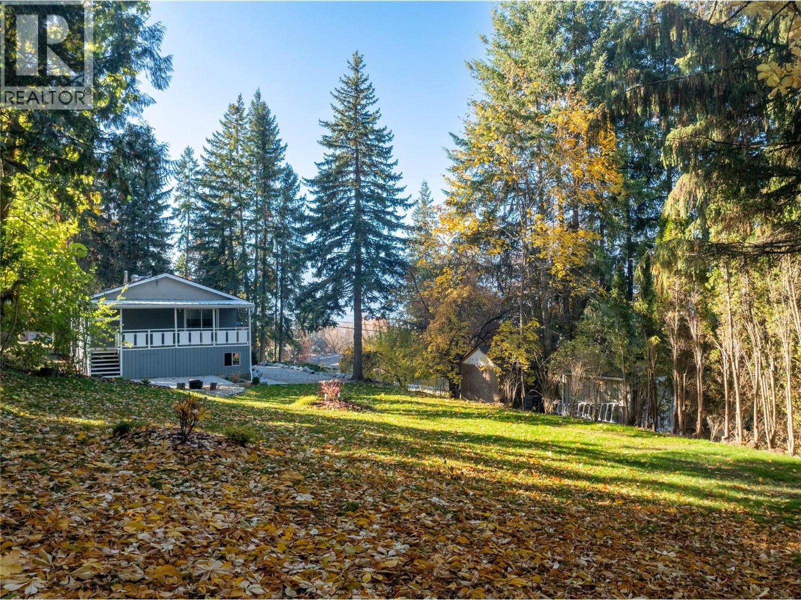 800 20Th Street Se, Salmon Arm, BC - Outdoor