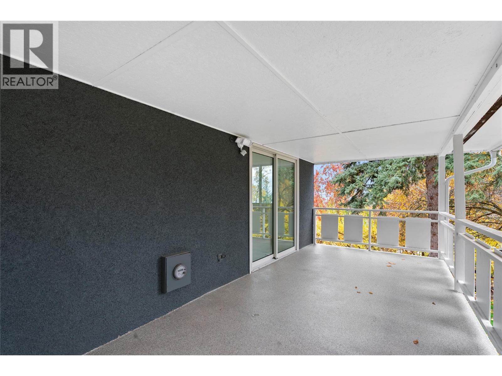 800 20Th Street Se, Salmon Arm, BC - Outdoor