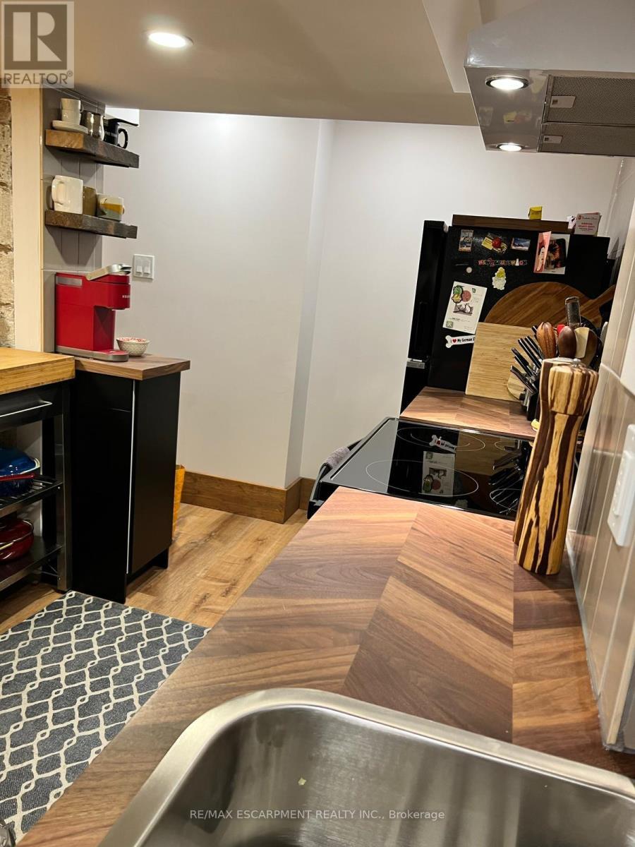 Lower - 306 Wexford Avenue S, Hamilton, ON - Indoor