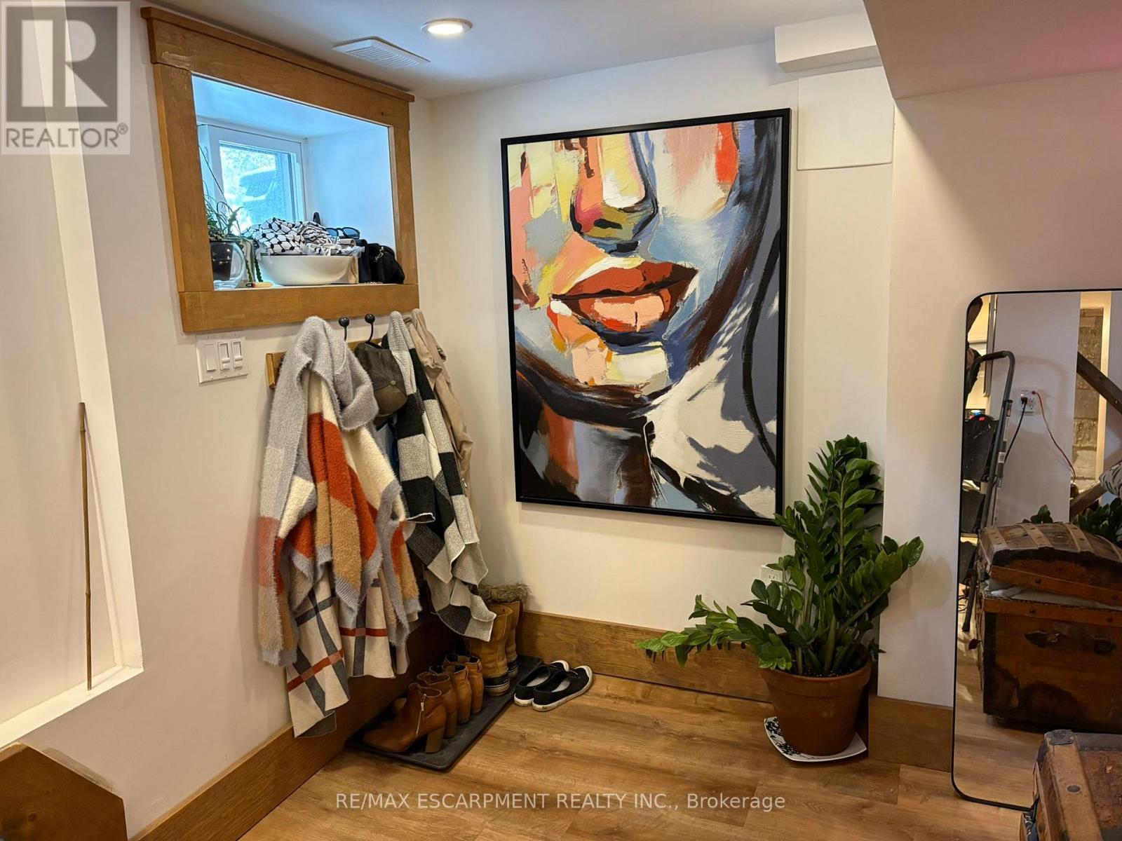 Lower - 306 Wexford Avenue S, Hamilton, ON - Indoor Photo Showing Other Room