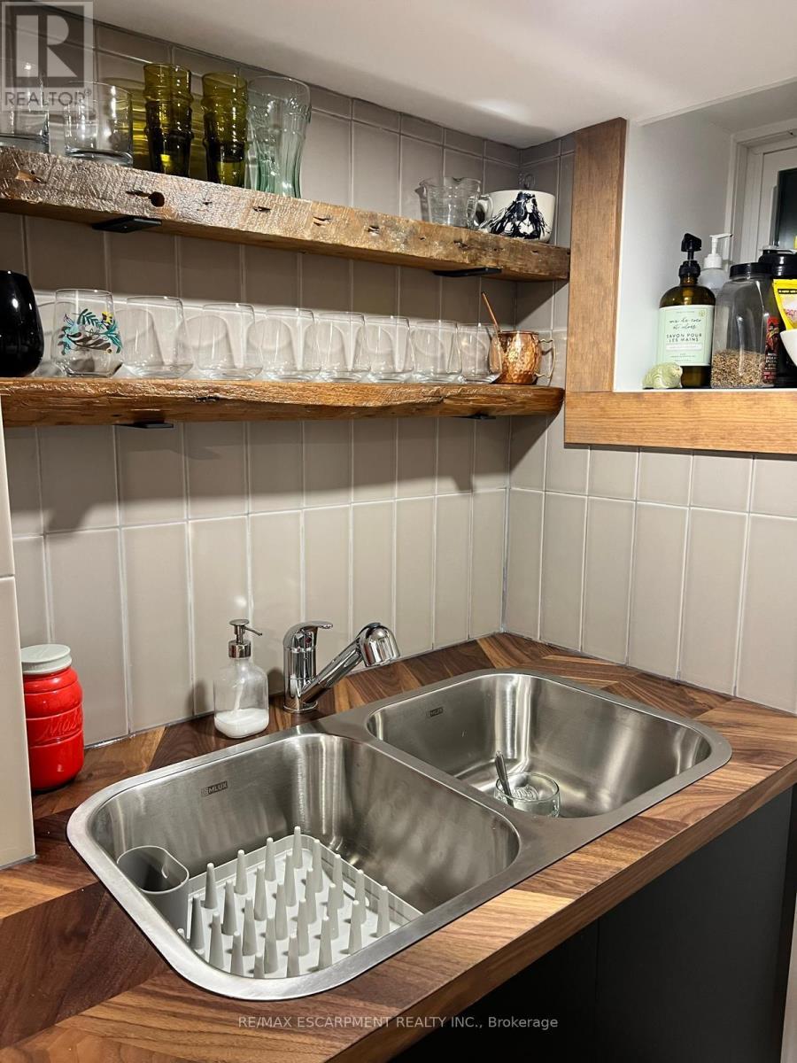 Lower - 306 Wexford Avenue S, Hamilton, ON - Indoor Photo Showing Kitchen With Double Sink