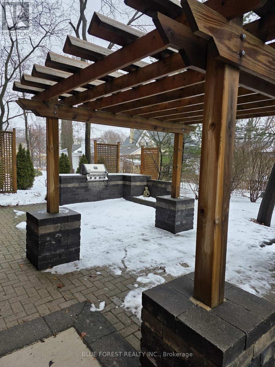 611 - 600 Talbot Street, London East (East F), ON - Outdoor