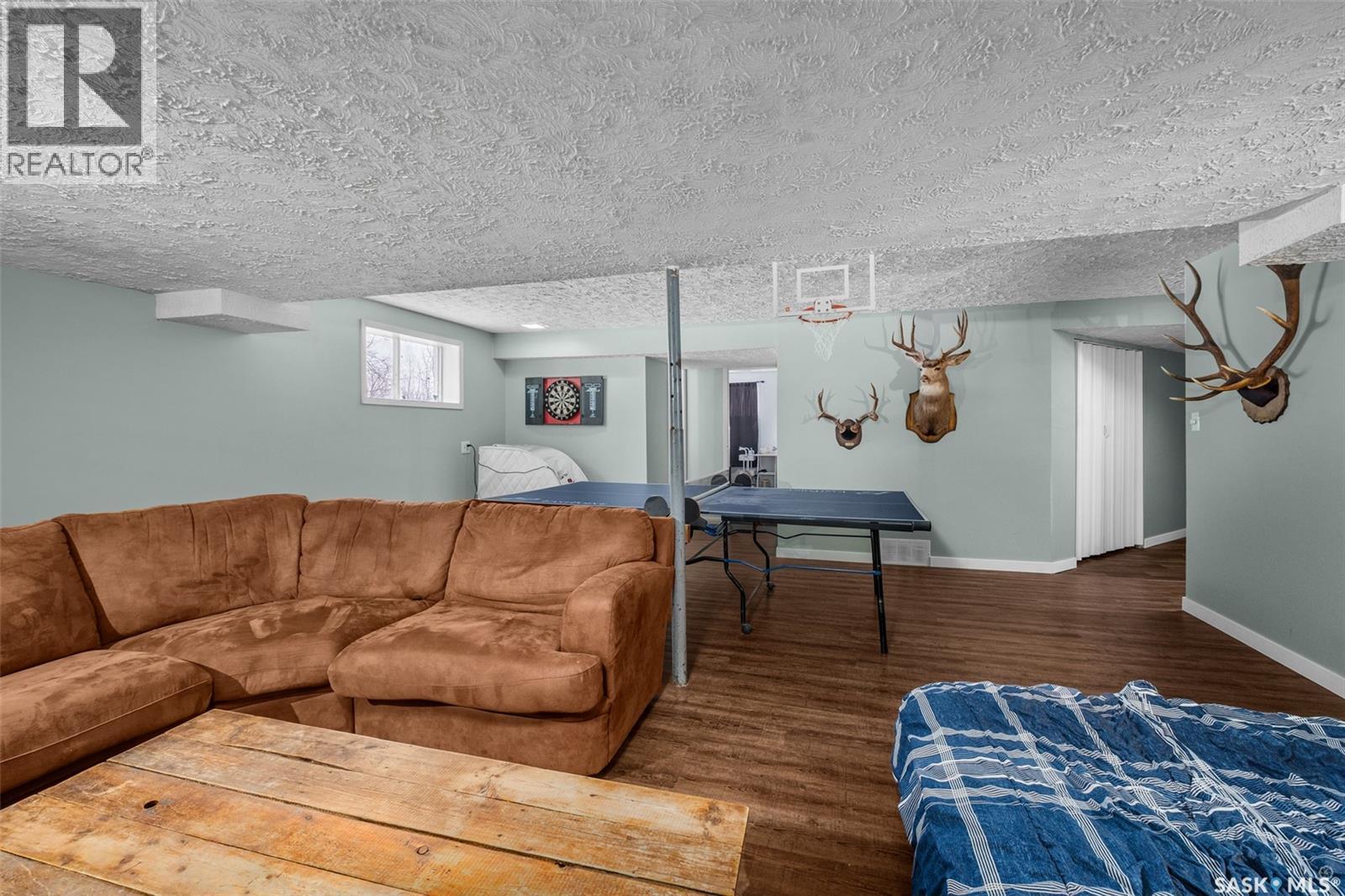 Nesbit Forest Drive Acreage, Garden River Rm No. 490, SK - Indoor Photo Showing Living Room