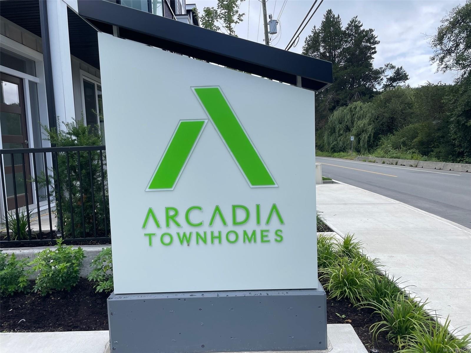 1067 Arcadiawood Lane, Langford, BC