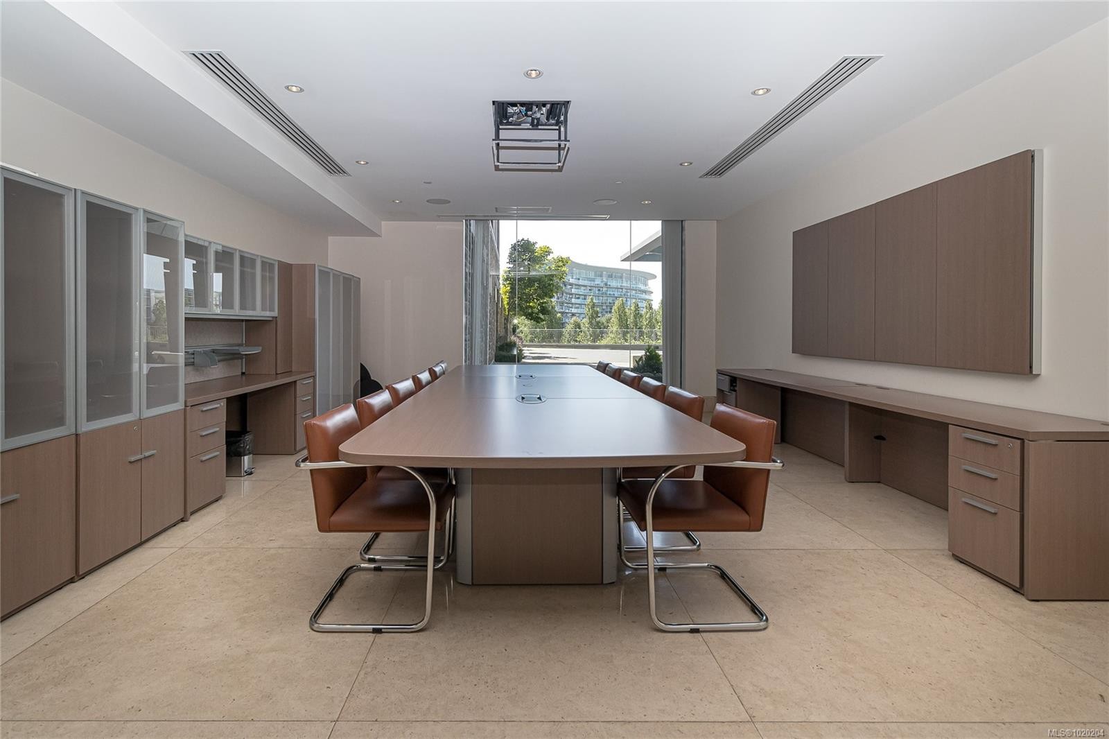 105-100 Saghalie Rd, Victoria, BC - Indoor