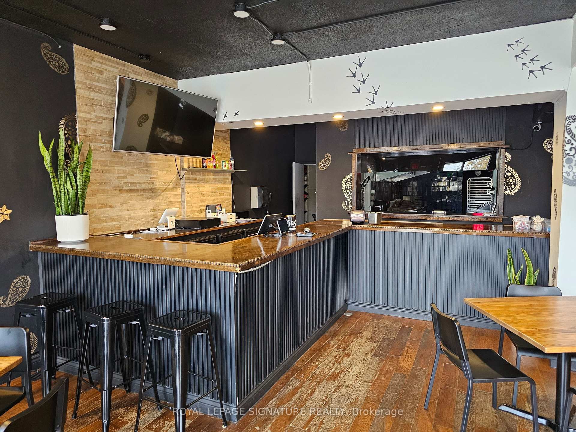 3747 Lake Shore Boulevard W, Toronto, ON