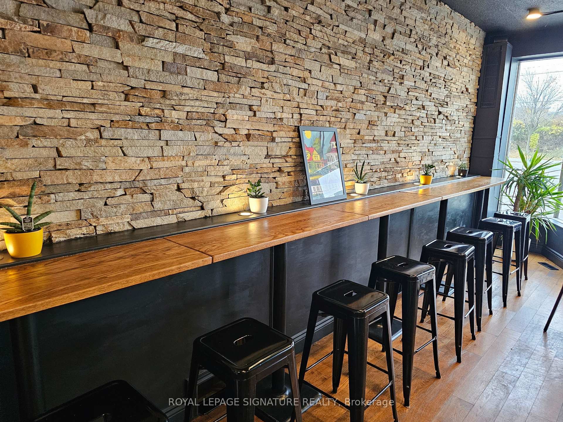 3747 Lake Shore Boulevard W, Toronto, ON