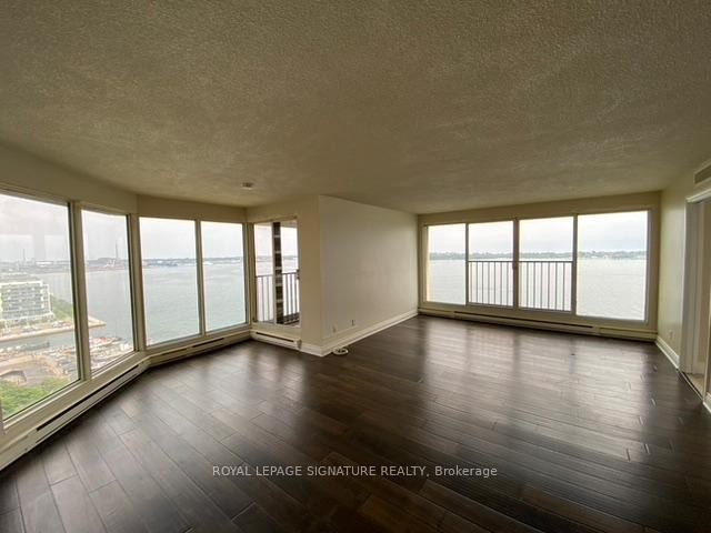 2102-65 Harbour Square, Toronto, ON - Indoor Photo Showing Other Room