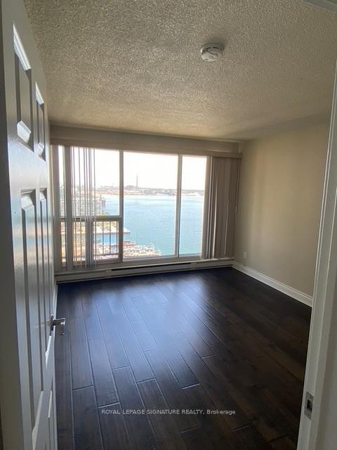 2102-65 Harbour Square, Toronto, ON - Indoor Photo Showing Other Room