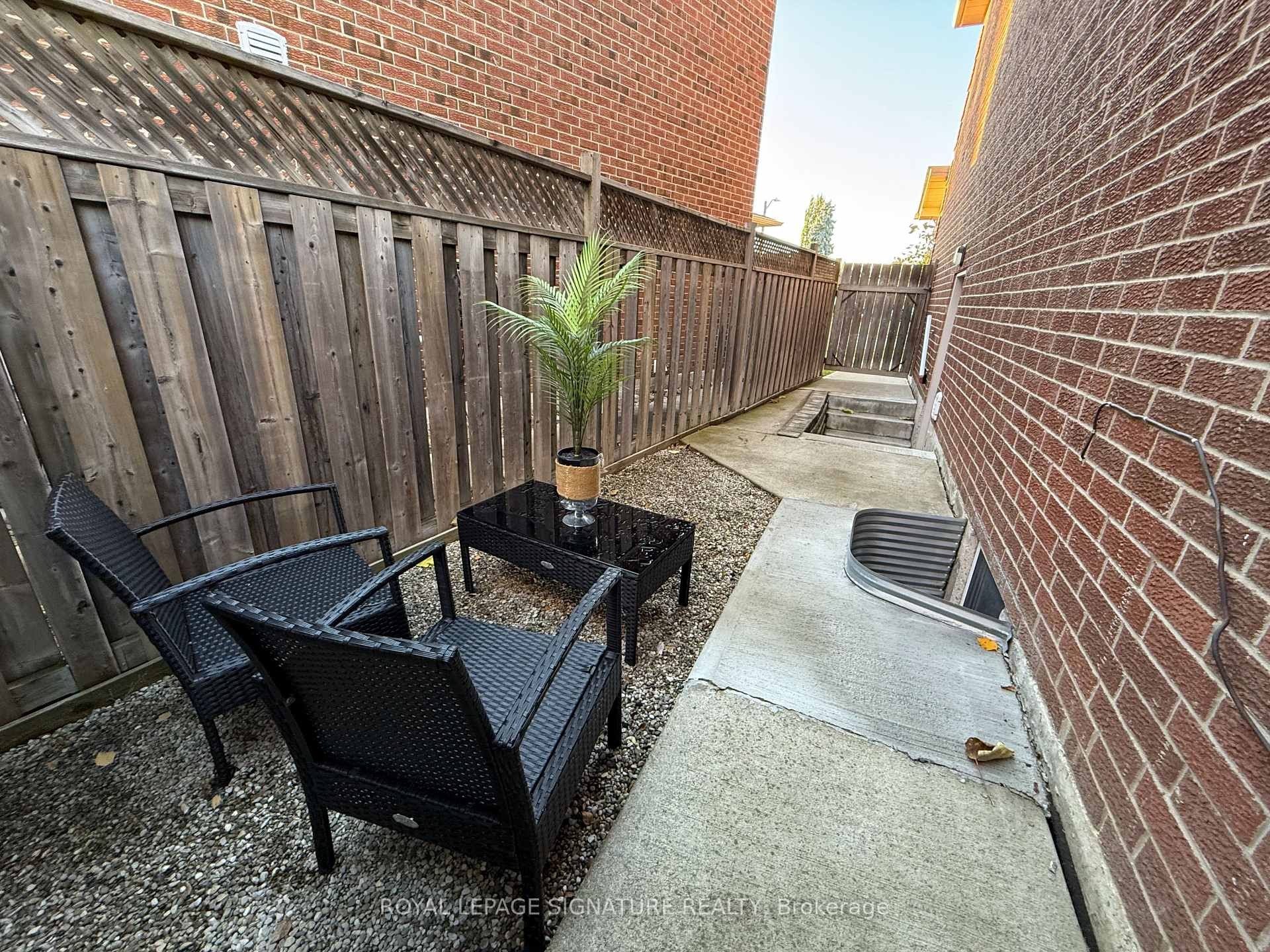 Bsmt-28 Huntley Court, Brampton, ON - Outdoor With Exterior