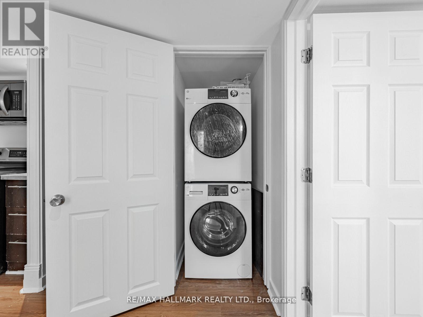 Bsmnt - 17 Crane Crescent, Ajax, ON - Indoor Photo Showing Laundry Room