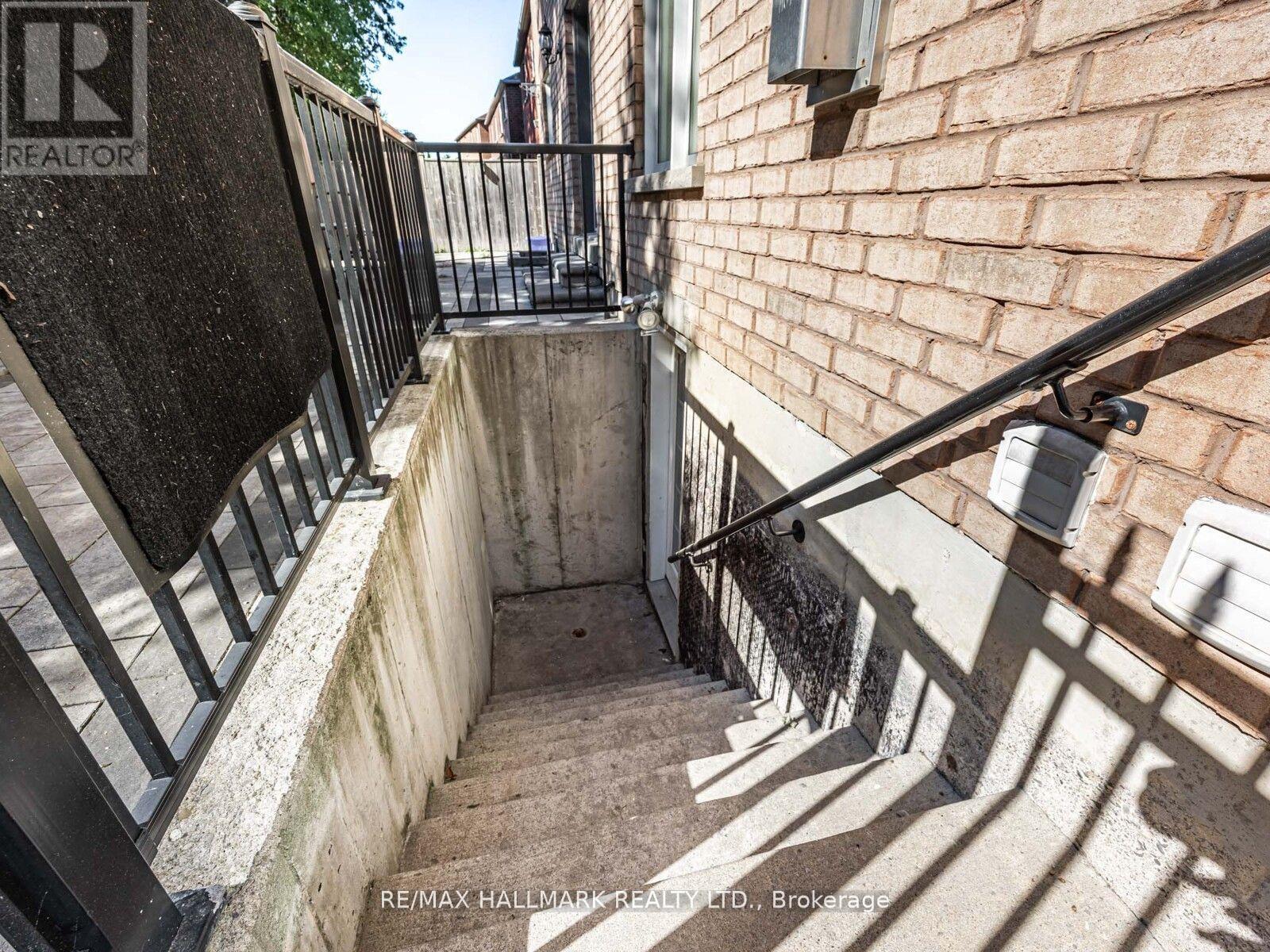 Bsmnt - 17 Crane Crescent, Ajax, ON - Outdoor With Exterior