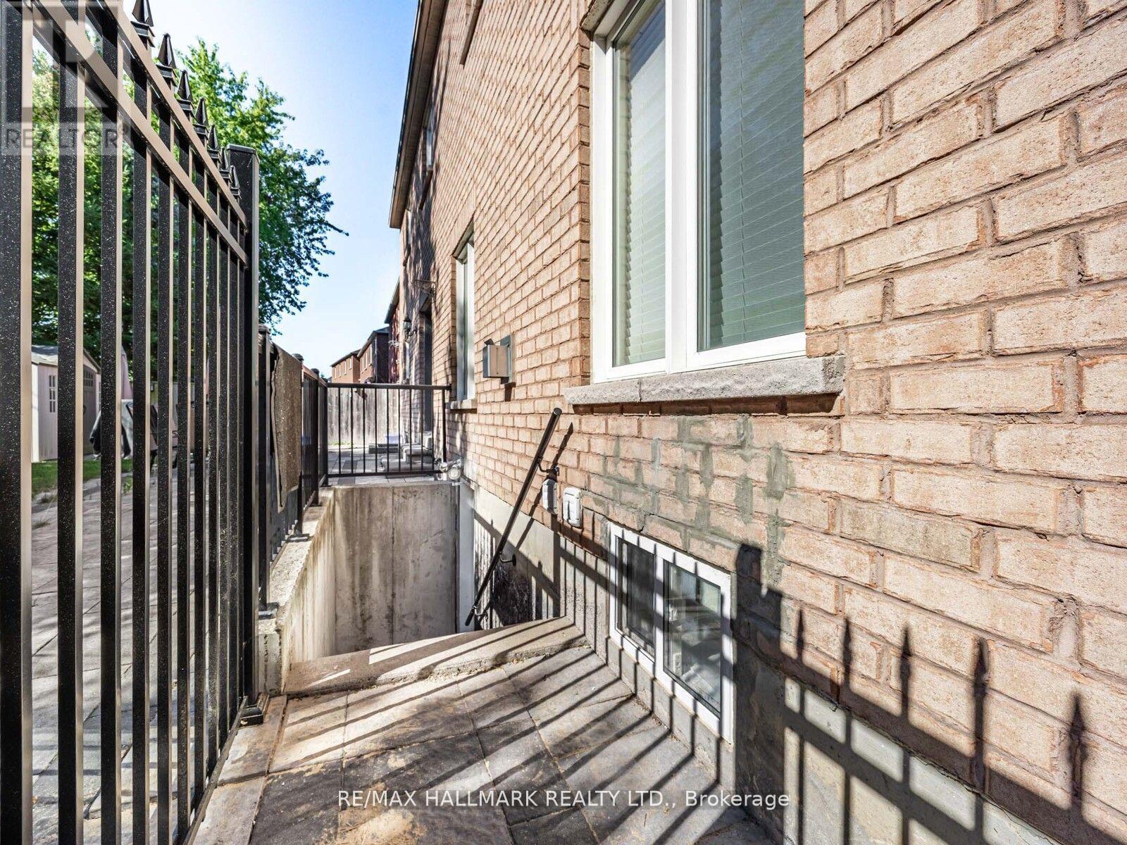 Bsmnt - 17 Crane Crescent, Ajax, ON - Outdoor