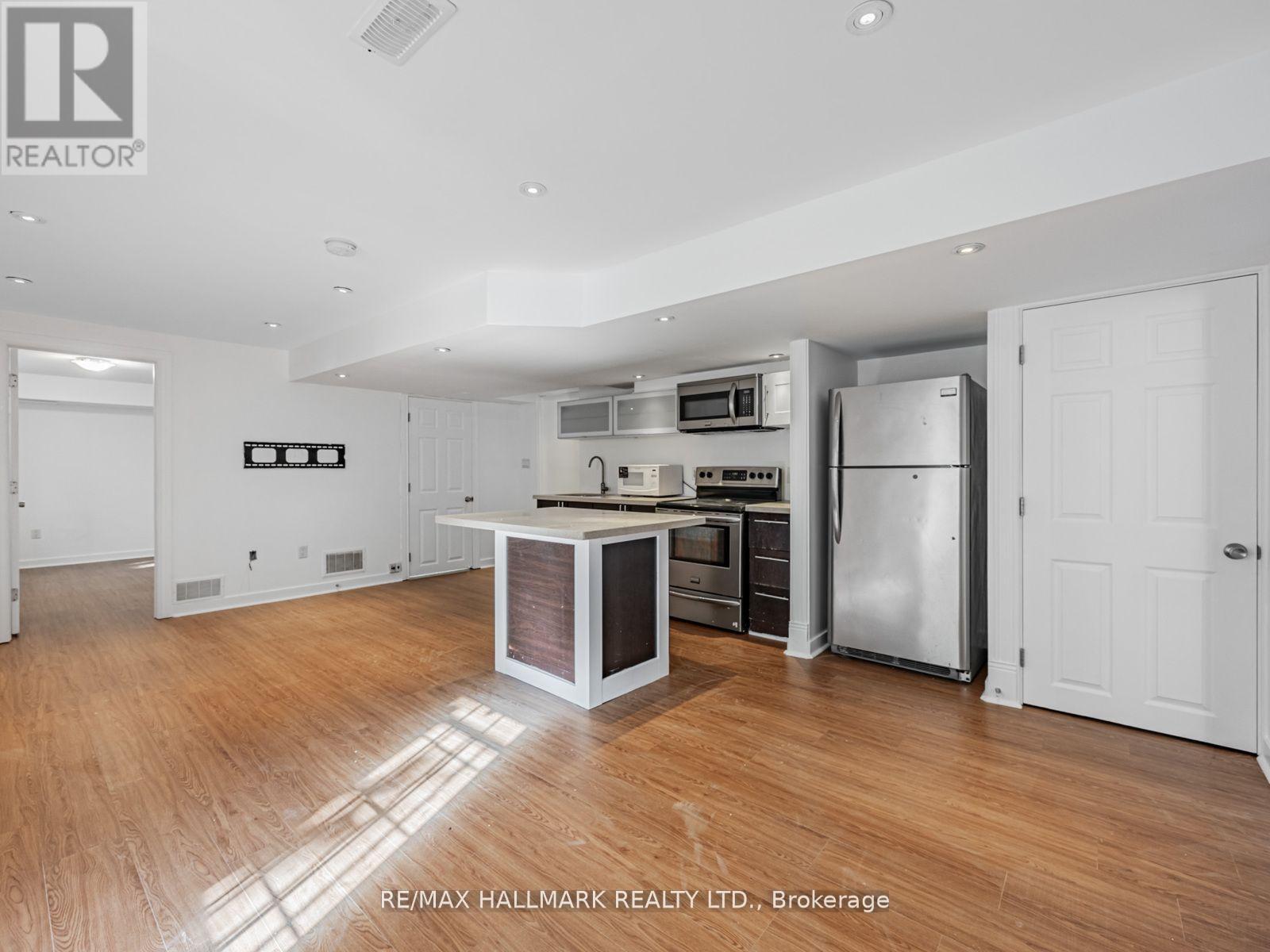 Bsmnt - 17 Crane Crescent, Ajax, ON - Indoor Photo Showing Kitchen