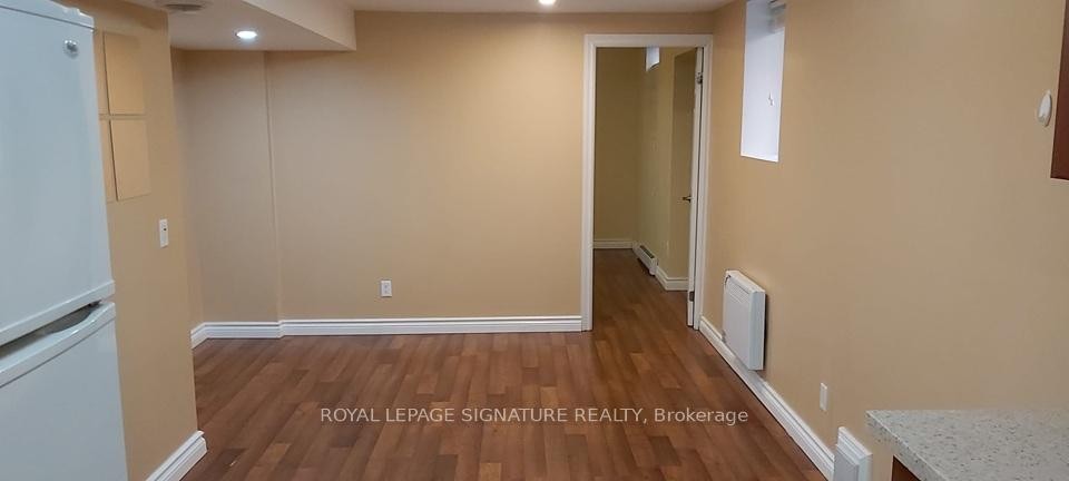 60 Hazelmere Drive, Richmond Hill, ON - Indoor Photo Showing Other Room