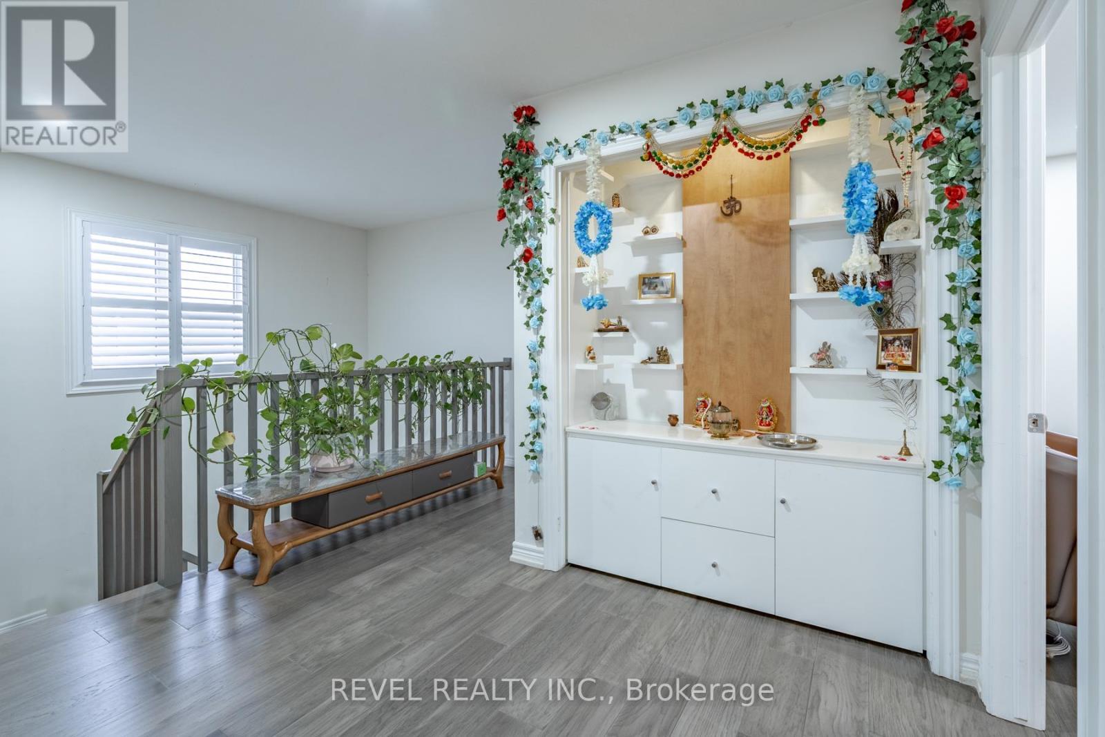 32 Barker Parkway, Thorold, ON - Indoor