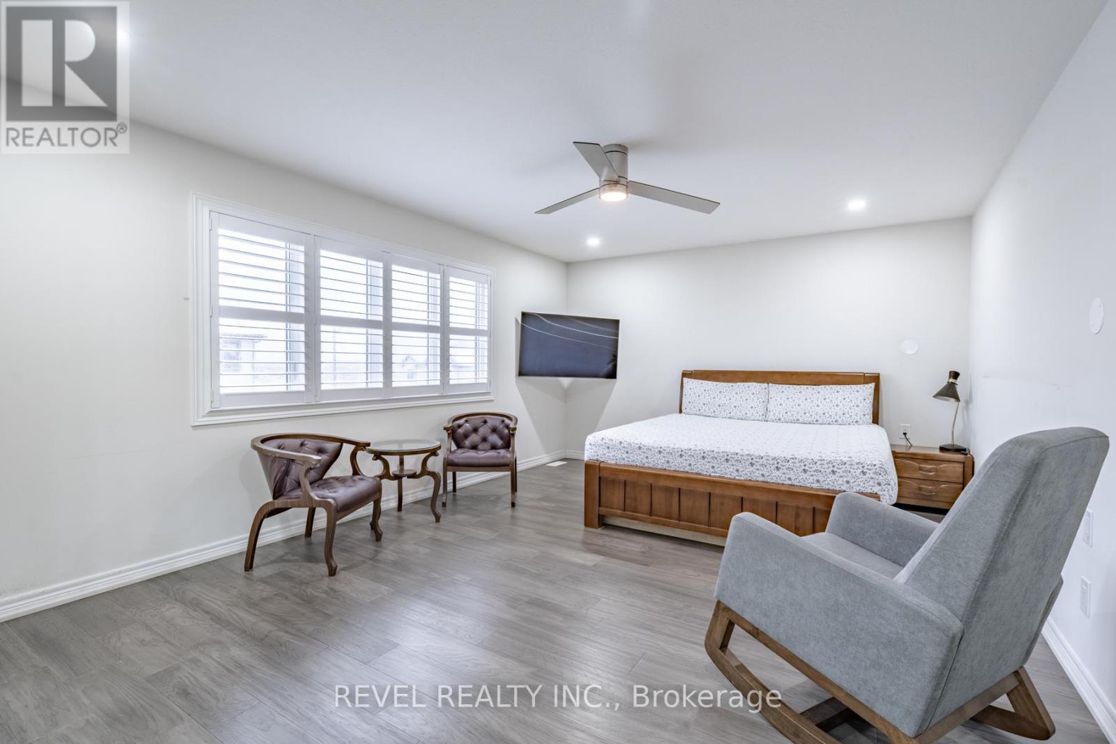 32 Barker Parkway, Thorold, ON - Indoor