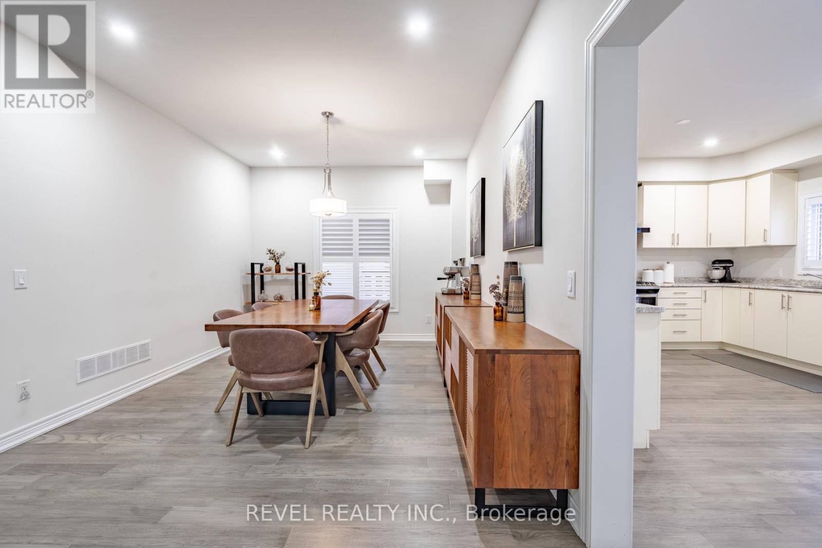 32 Barker Parkway, Thorold, ON - Indoor