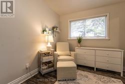 neutral decor is easily adaptable for all tastes -