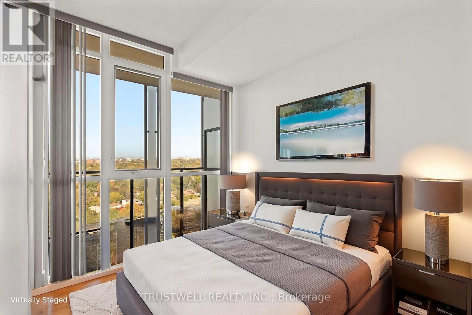 906 - 128 Fairview Mall Drive, Toronto, ON - Indoor Photo Showing Bedroom