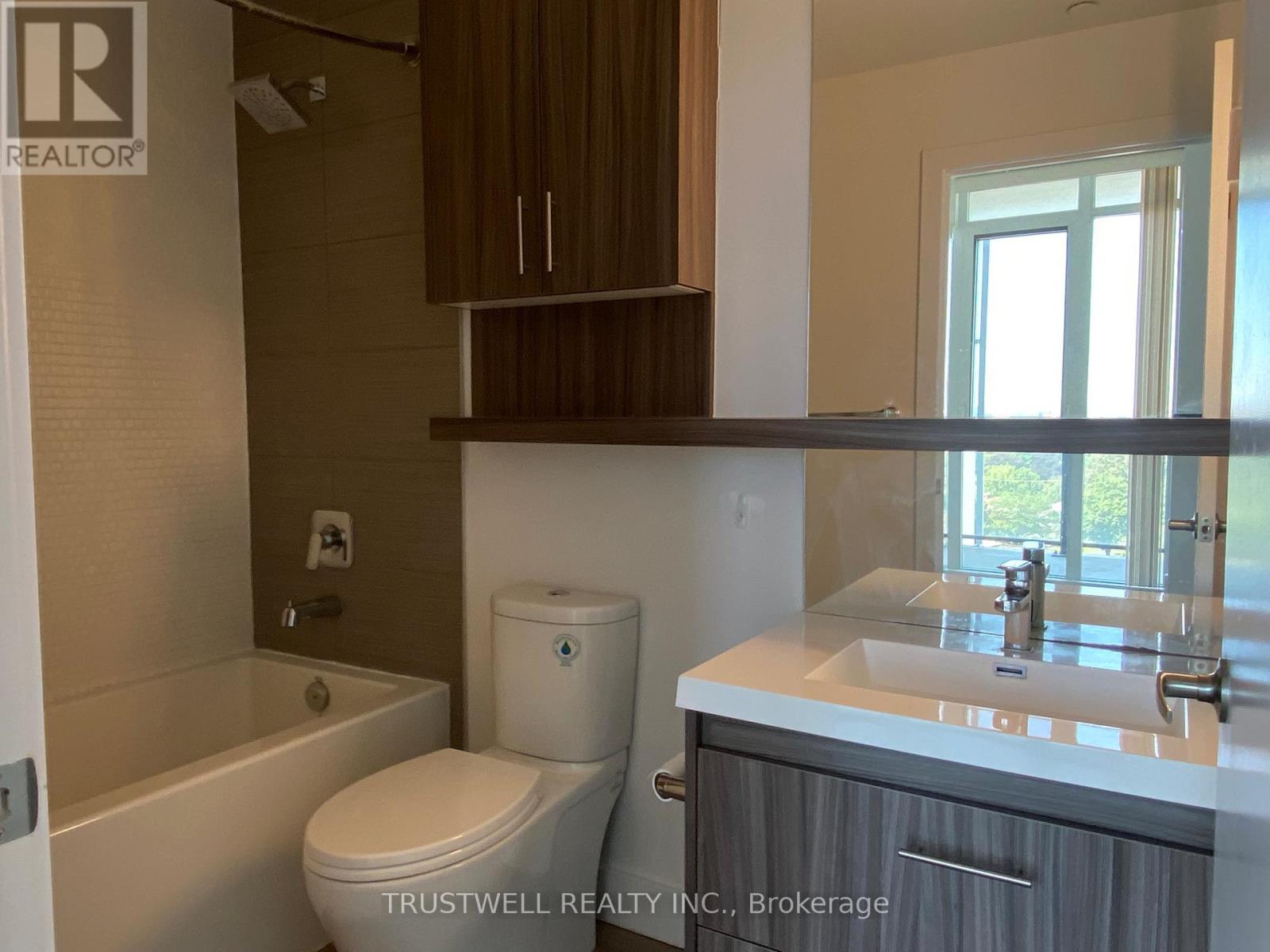 906 - 128 Fairview Mall Drive, Toronto, ON - Indoor Photo Showing Bathroom