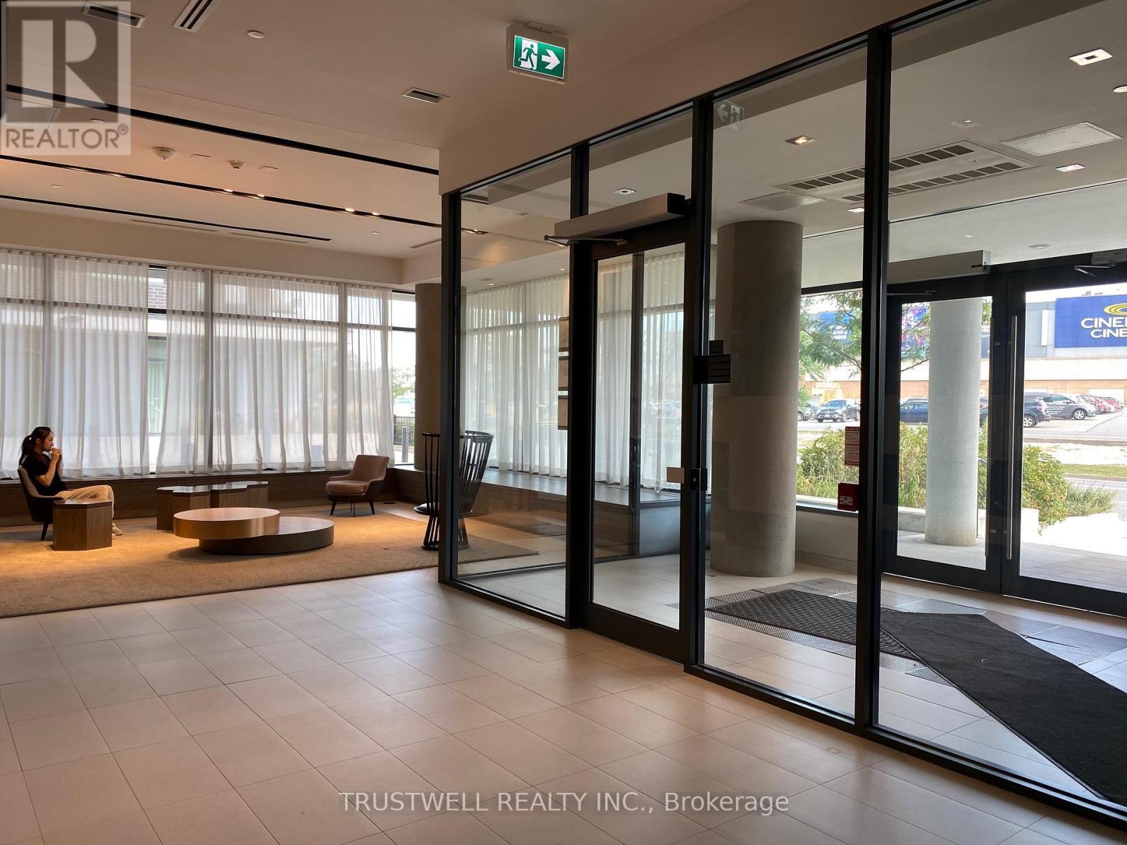 906 - 128 Fairview Mall Drive, Toronto, ON - Indoor Photo Showing Other Room