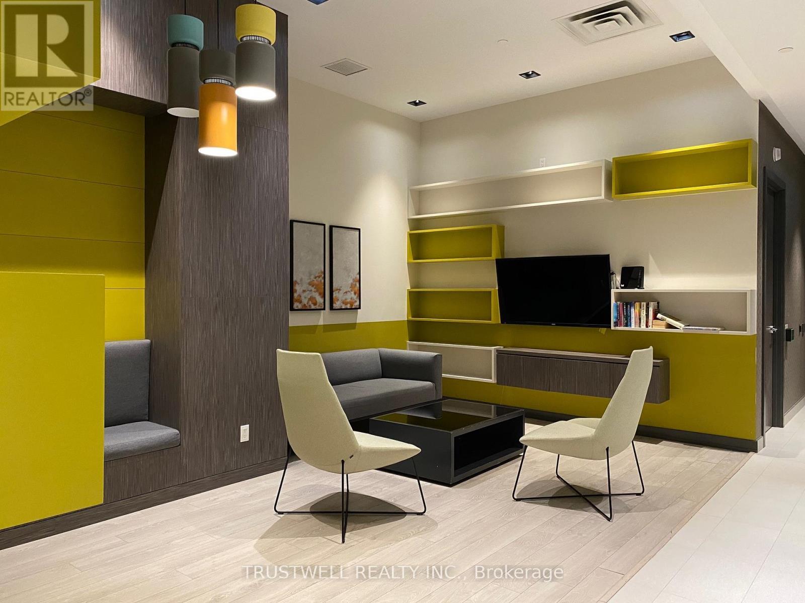 906 - 128 Fairview Mall Drive, Toronto, ON - Indoor