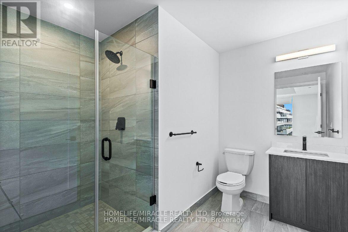 601 - 2369 Danforth Avenue, Toronto, ON - Indoor Photo Showing Bathroom