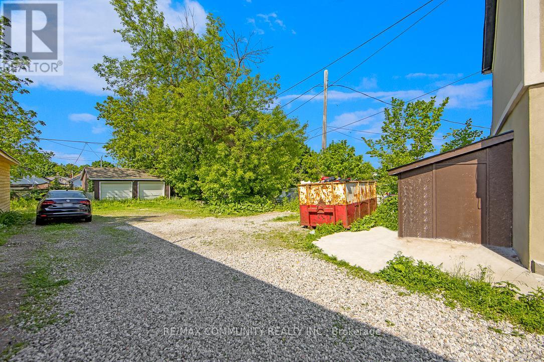 1 - 1130 King Street E, Cambridge, ON - Outdoor