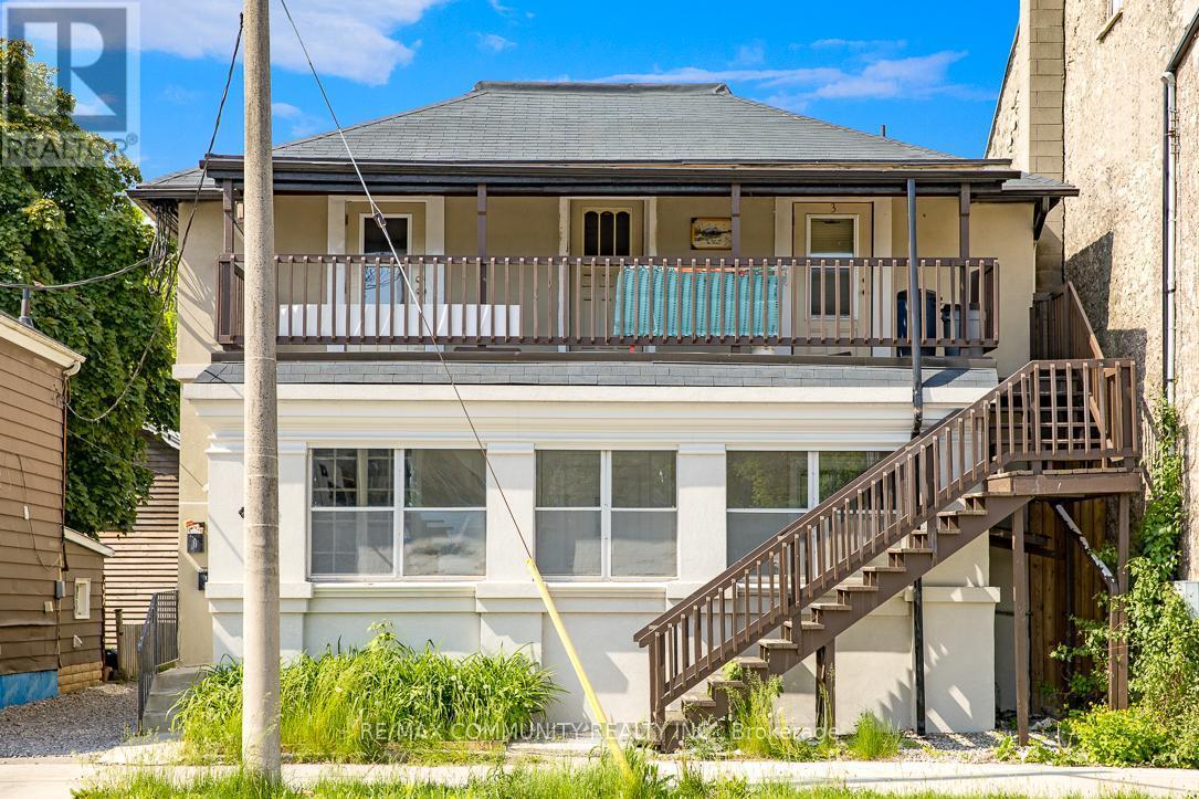 2 - 1130 King Street E, Cambridge, ON - Outdoor