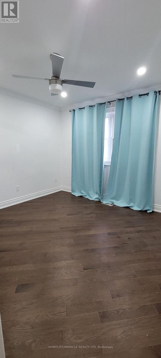 73 Dumfries Avenue, Brampton, ON - Indoor Photo Showing Other Room