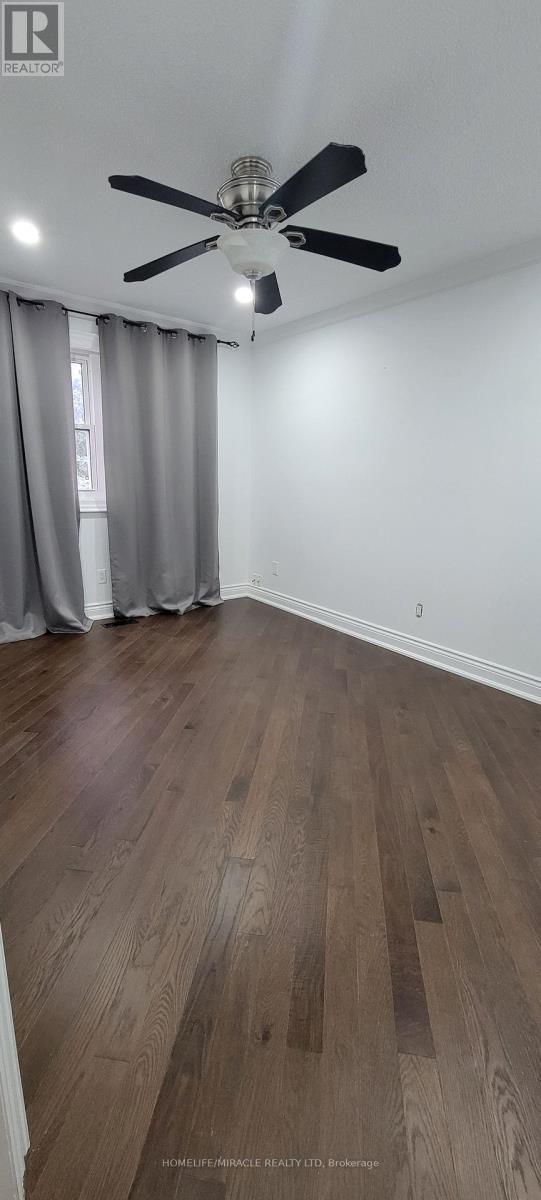 73 Dumfries Avenue, Brampton, ON - Indoor Photo Showing Other Room