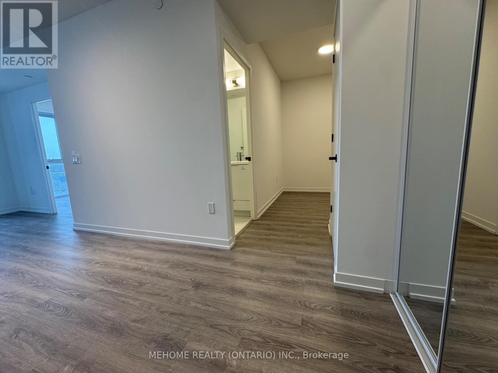 1207 - 8 Interchange Way, Vaughan, ON - Indoor Photo Showing Other Room