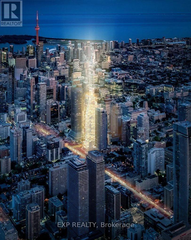 5811 - 8 Wellesley Street W, Toronto, ON - Outdoor With View