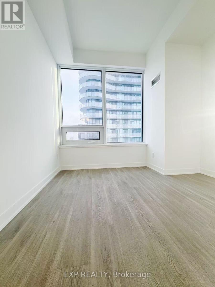 5811 - 8 Wellesley Street W, Toronto, ON - Indoor Photo Showing Other Room