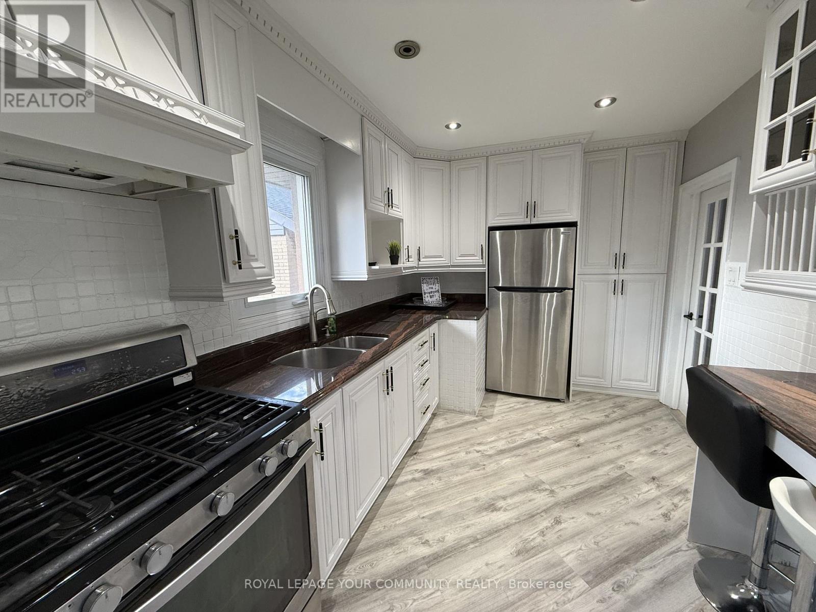 2 Mackinac Crescent, Toronto, ON - Indoor Photo Showing Kitchen With Double Sink