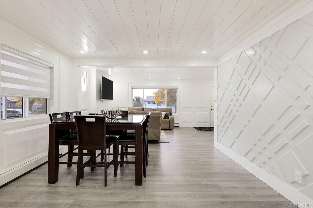 2710 Victor St, Victoria, BC