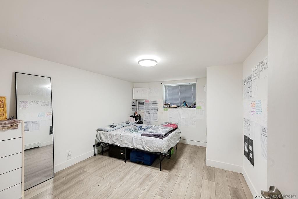 2710 Victor St, Victoria, BC